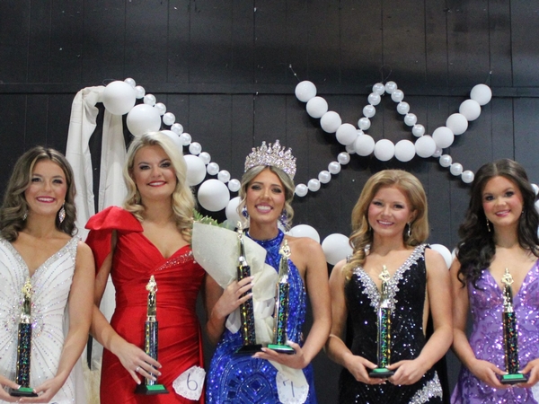 Photo for Announcement 3